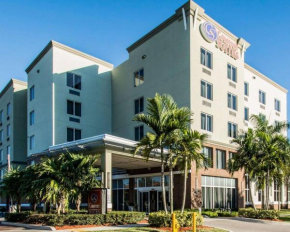 Отель Comfort Suites Miami Airport North  Запад Майами